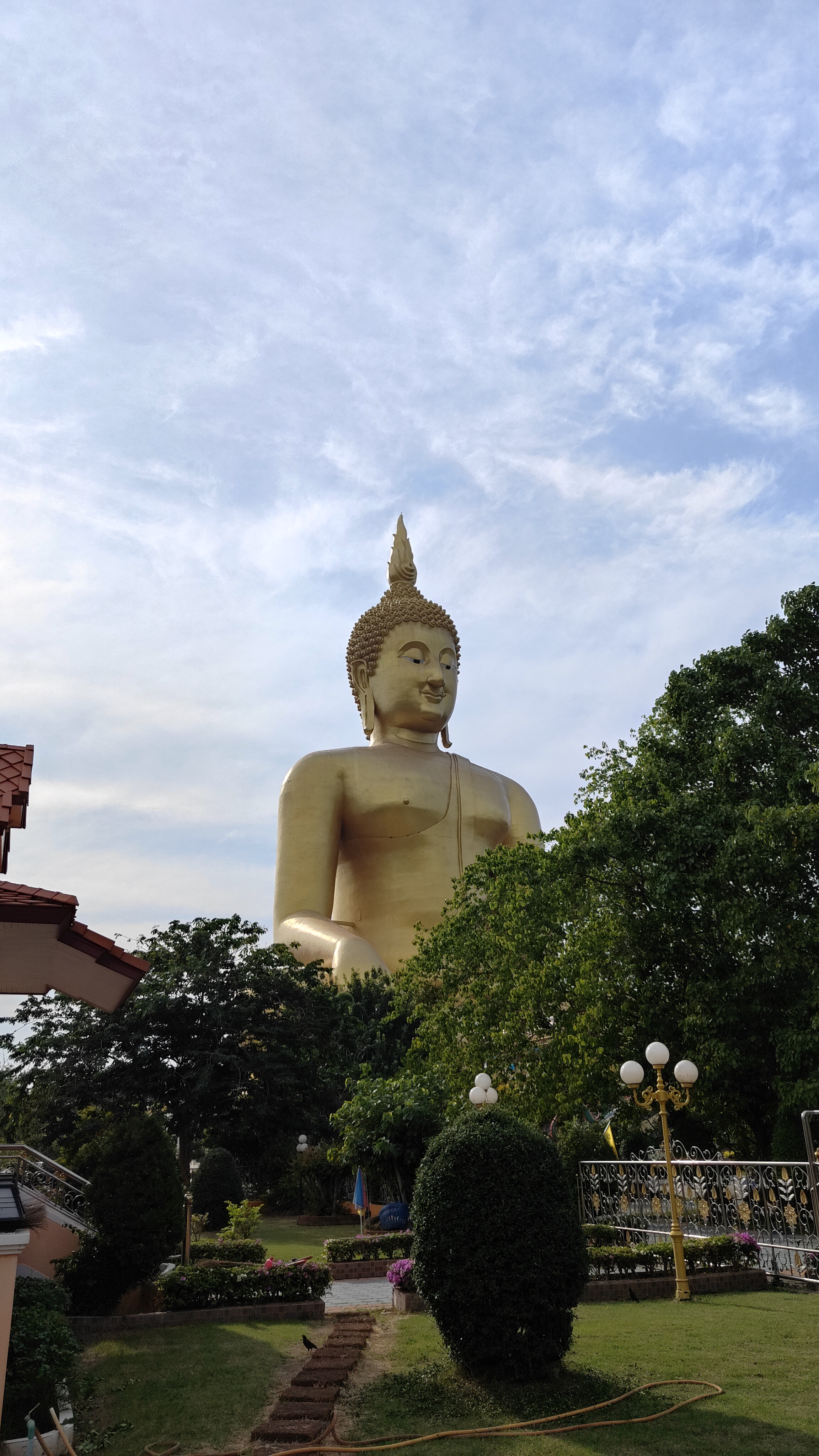 Wat Muang