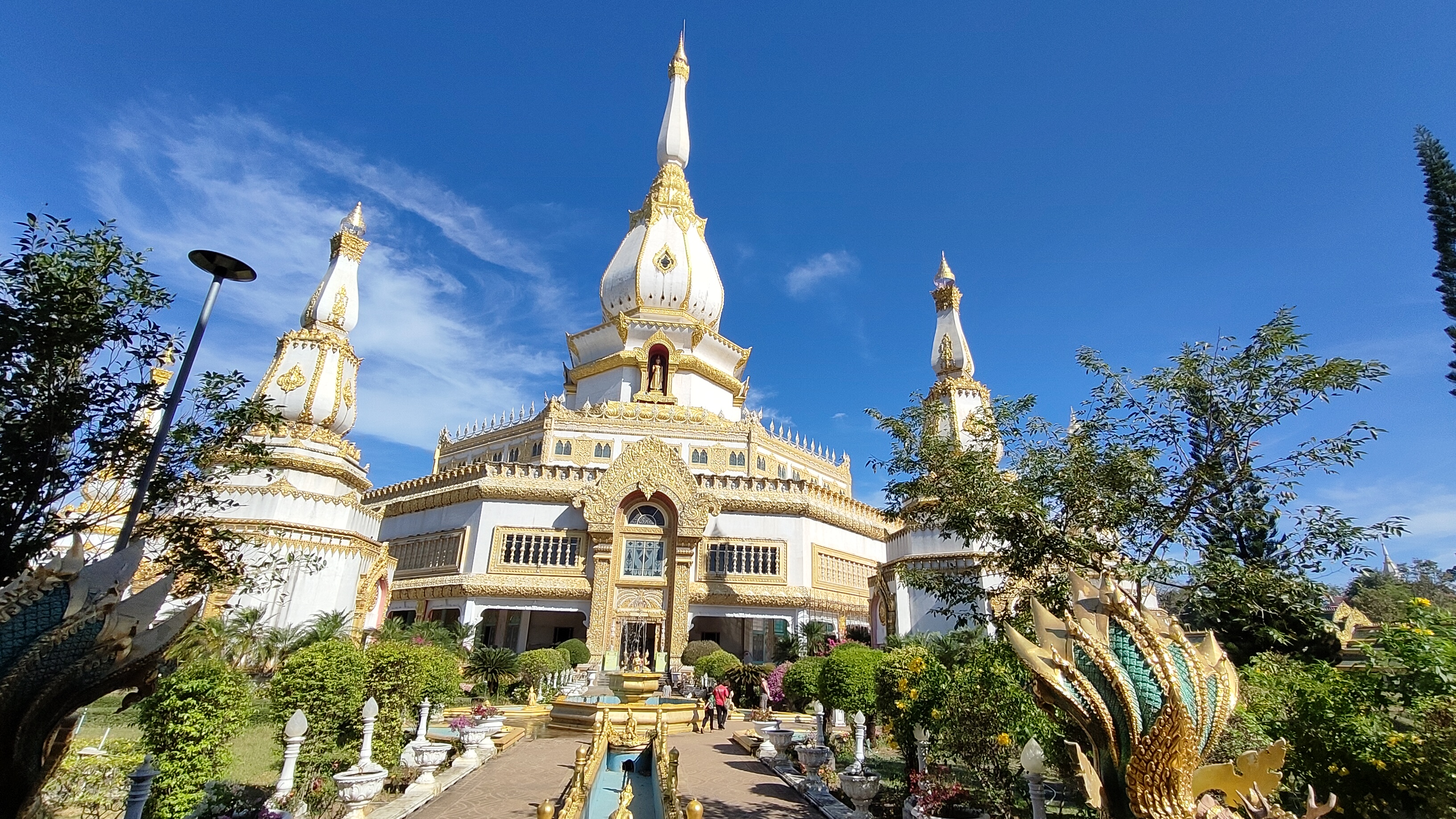 Phra Maha Chedi Si Chai Mongkhon