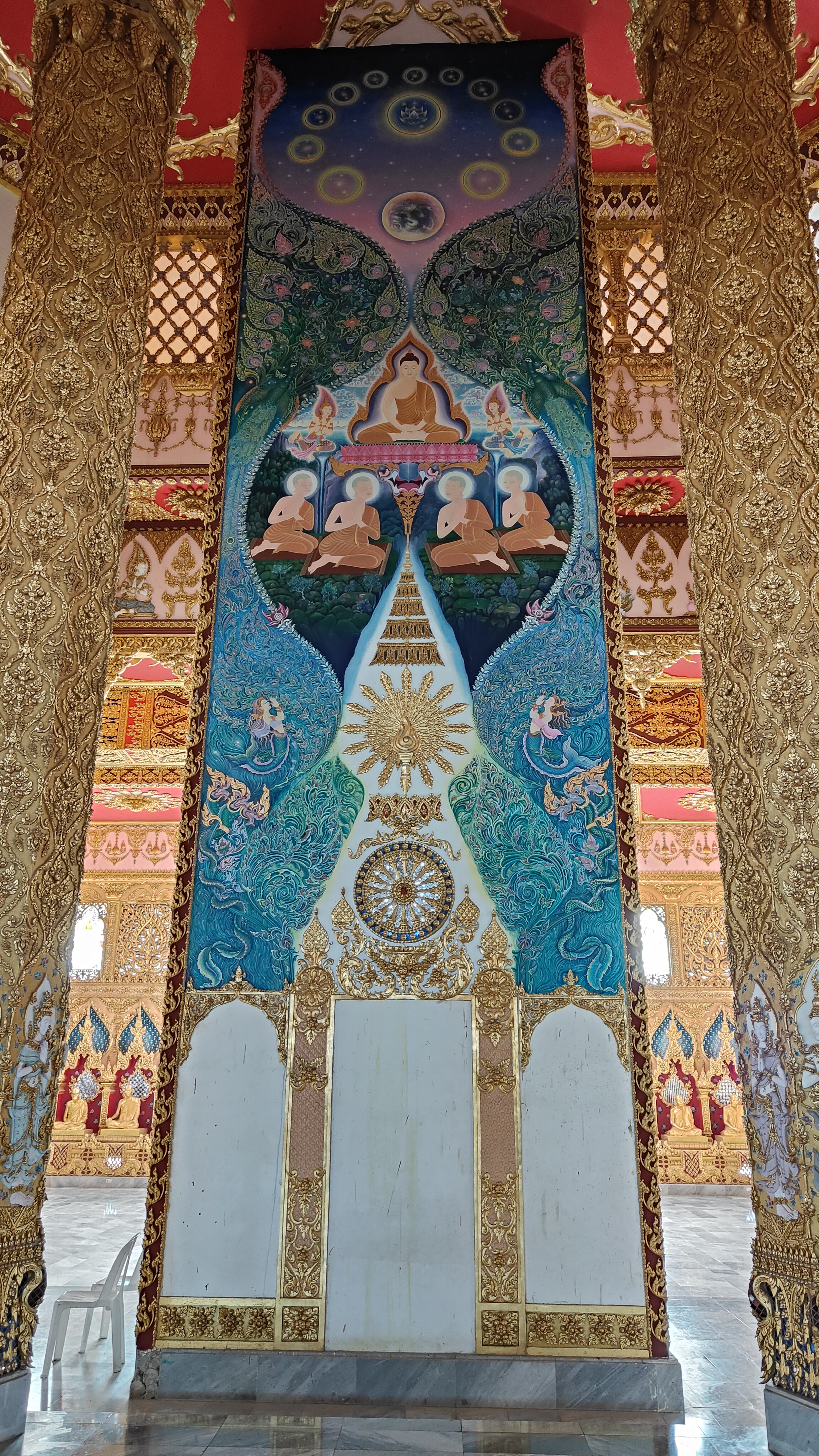 Phra Maha Chedi Si Chai Mongkhon