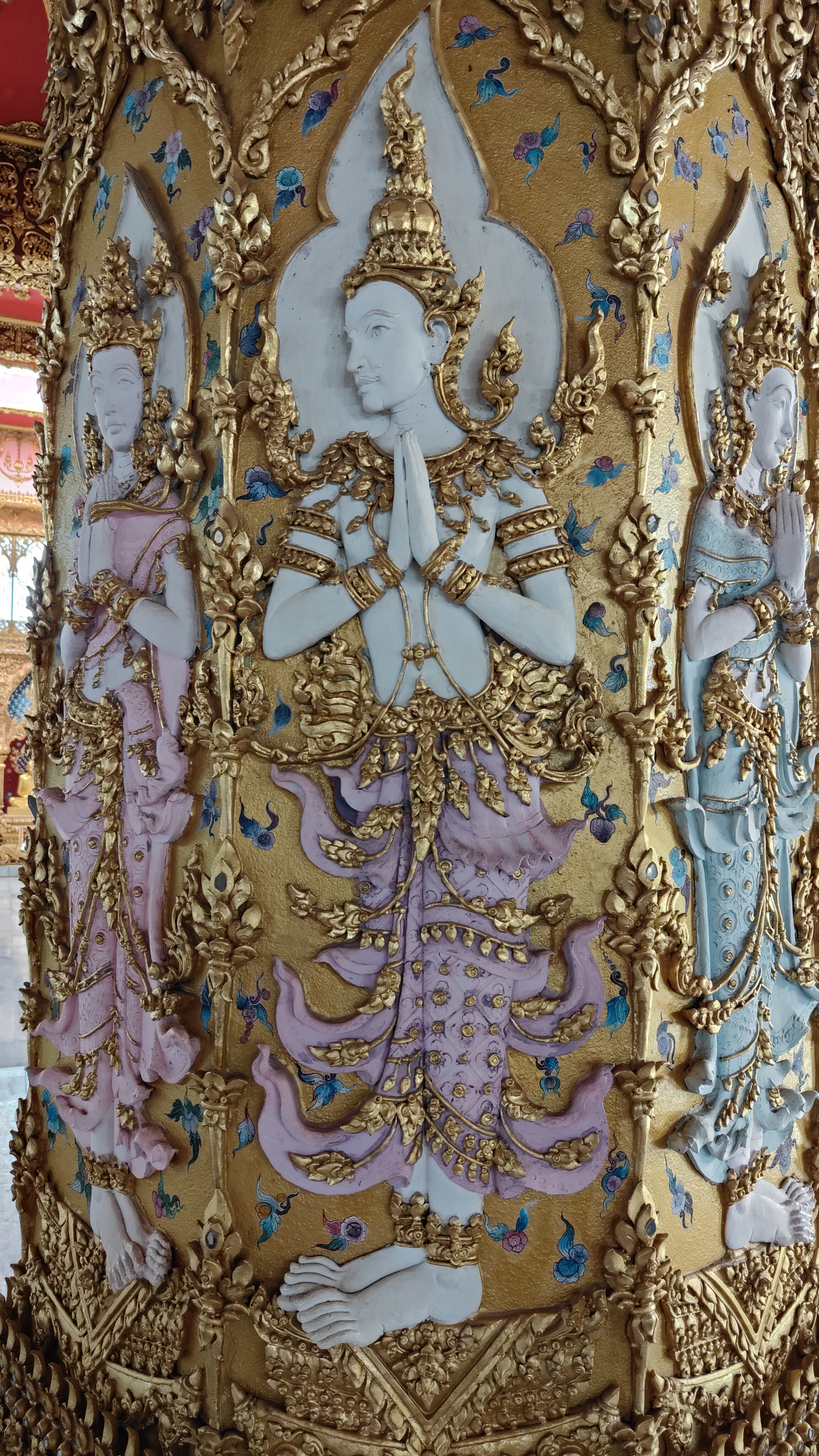 Phra Maha Chedi Si Chai Mongkhon