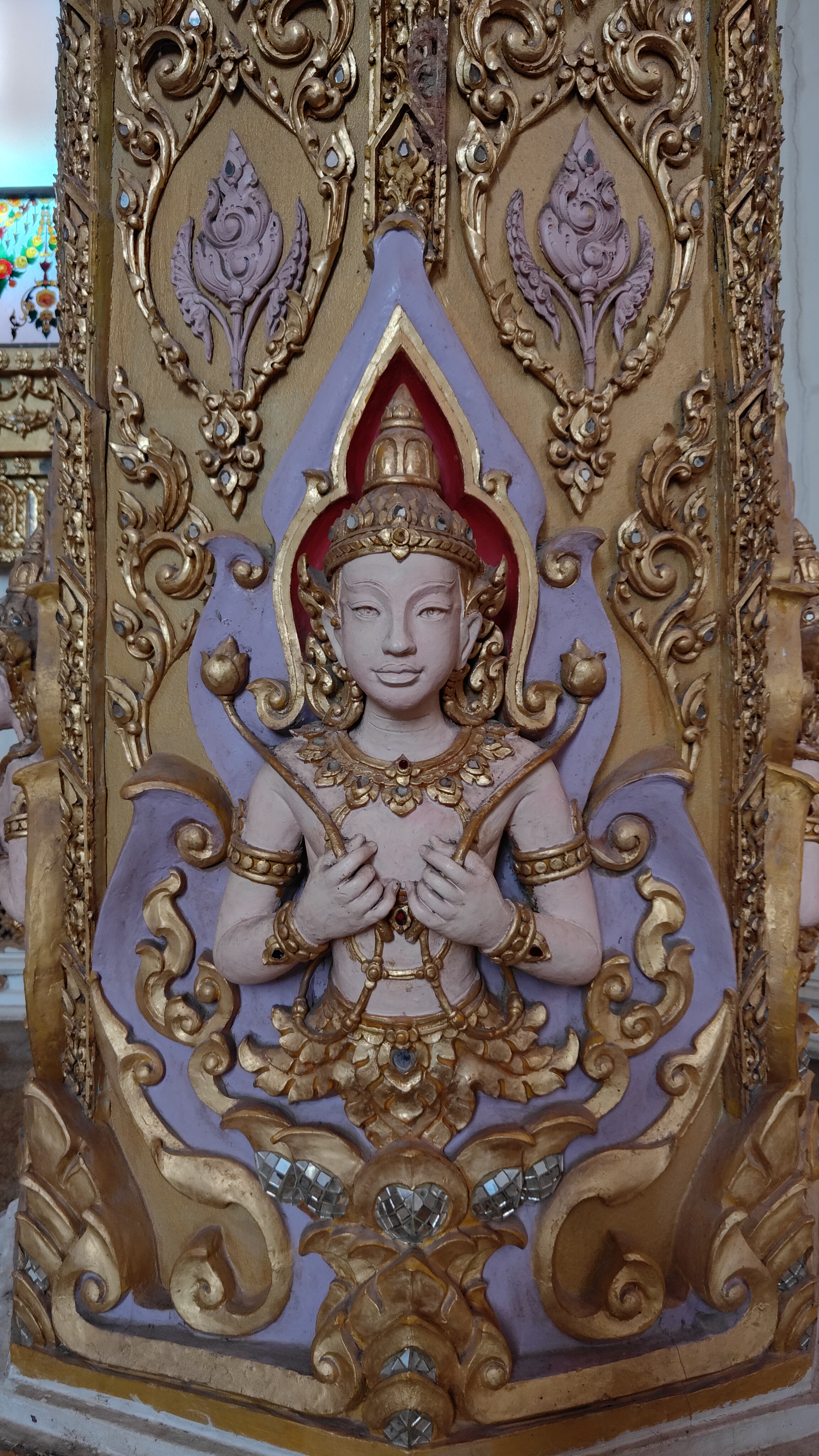 Phra Maha Chedi Si Chai Mongkhon