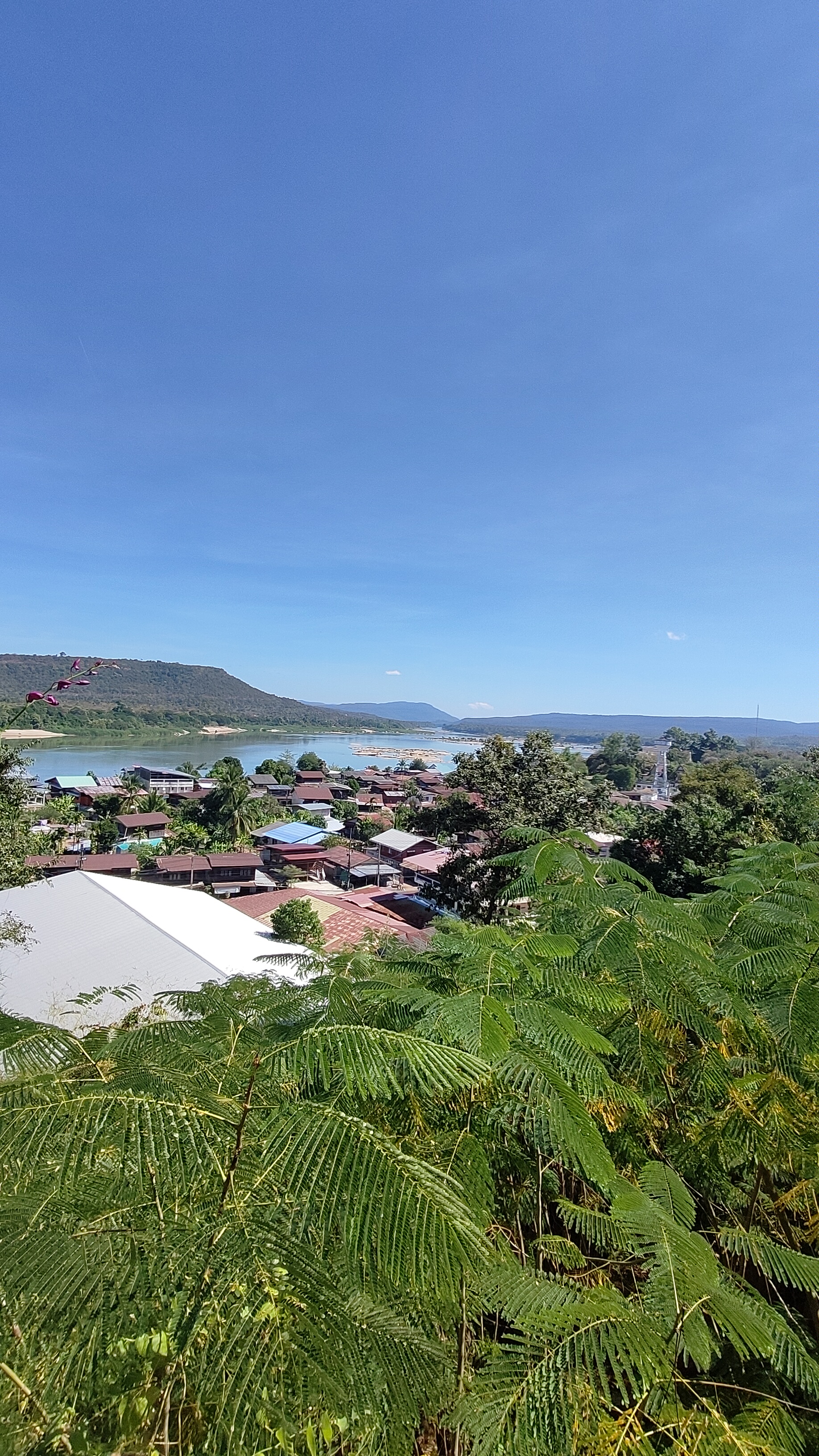 Wat Tham Khuha Sawan
