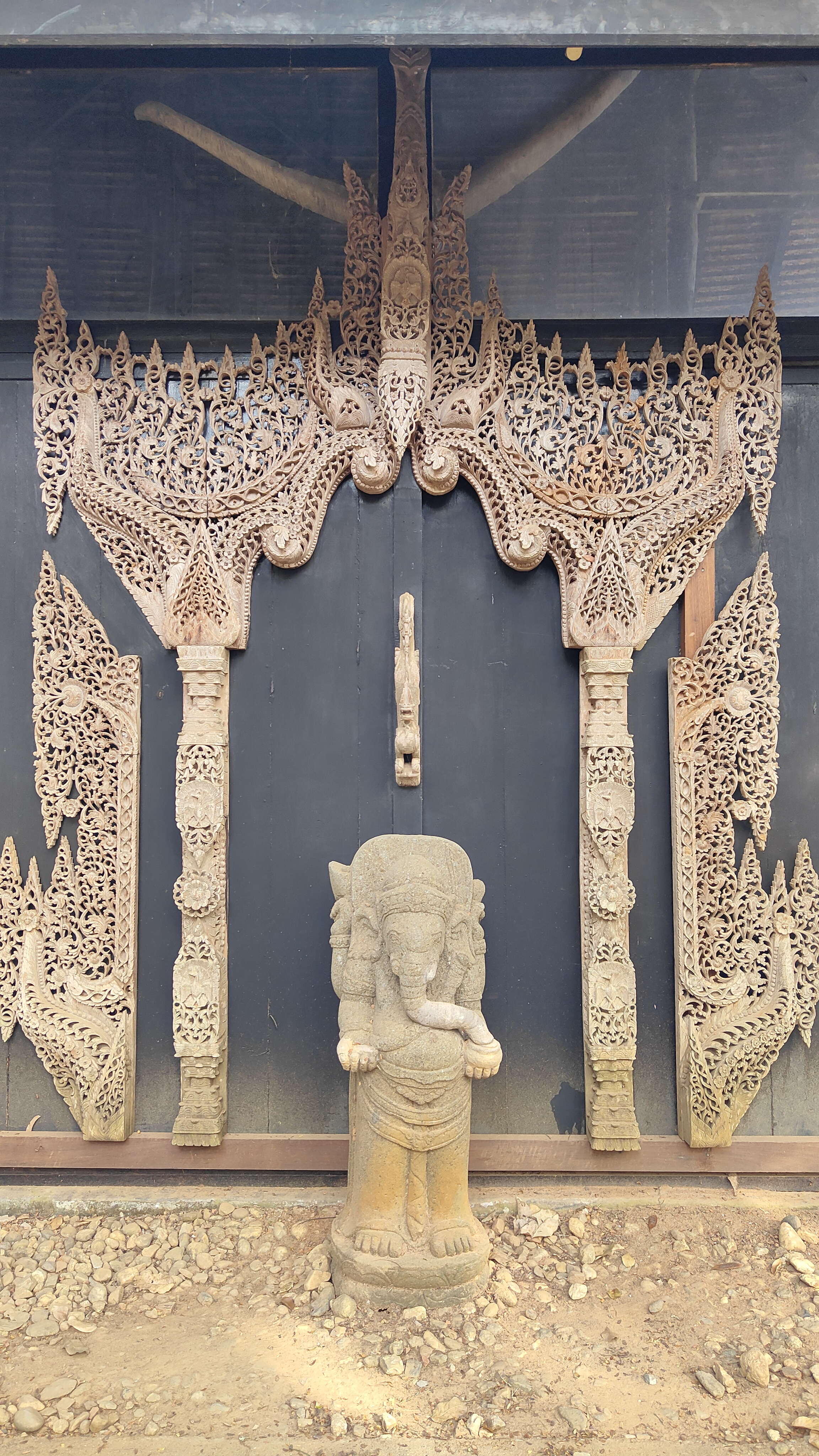 Temple noir - Chiang Rai