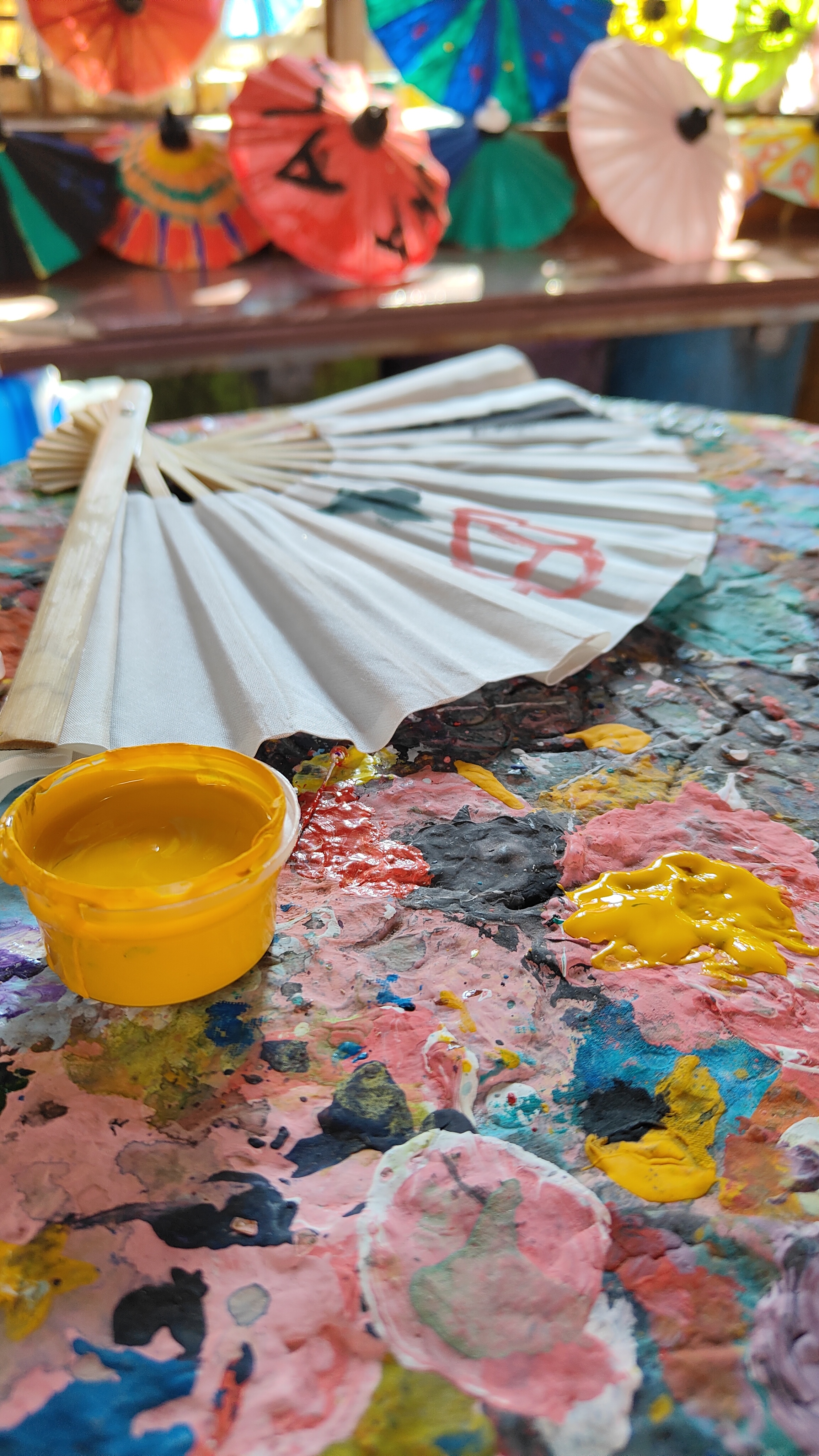 peinture sur éventails