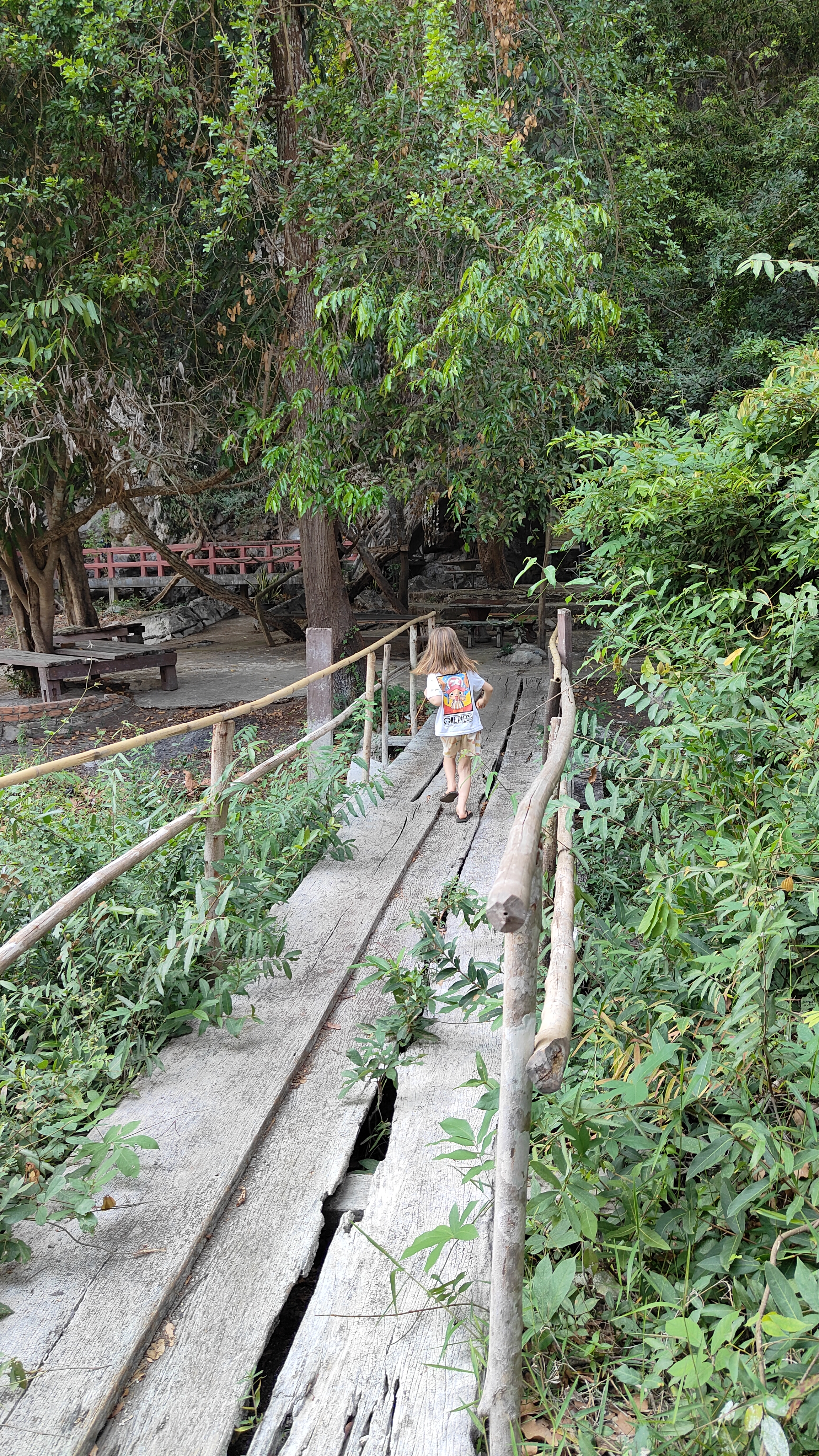 boucle de Thakekh - Bouddha's Cave