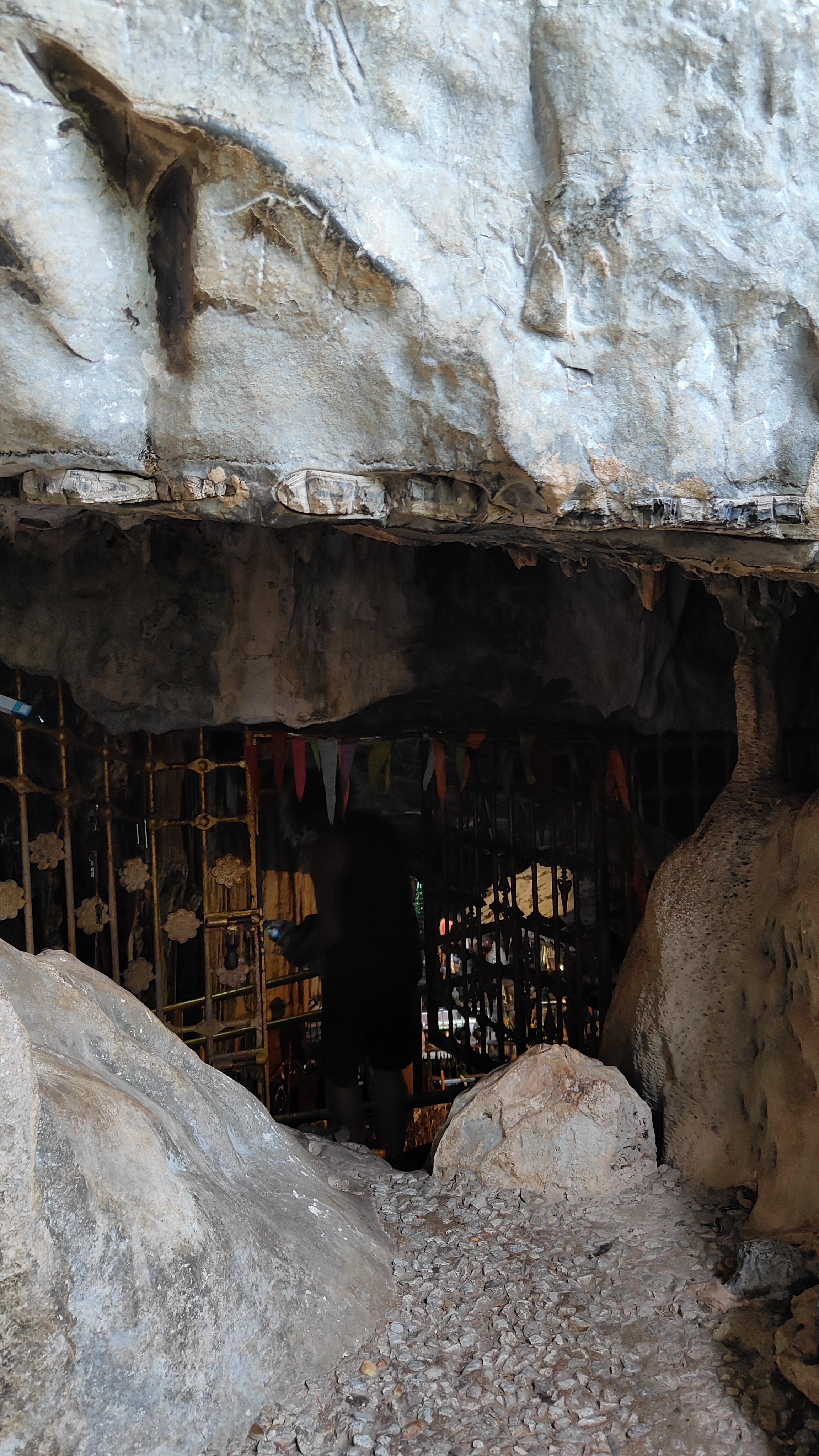 boucle de Thakekh - Bouddha's Cave