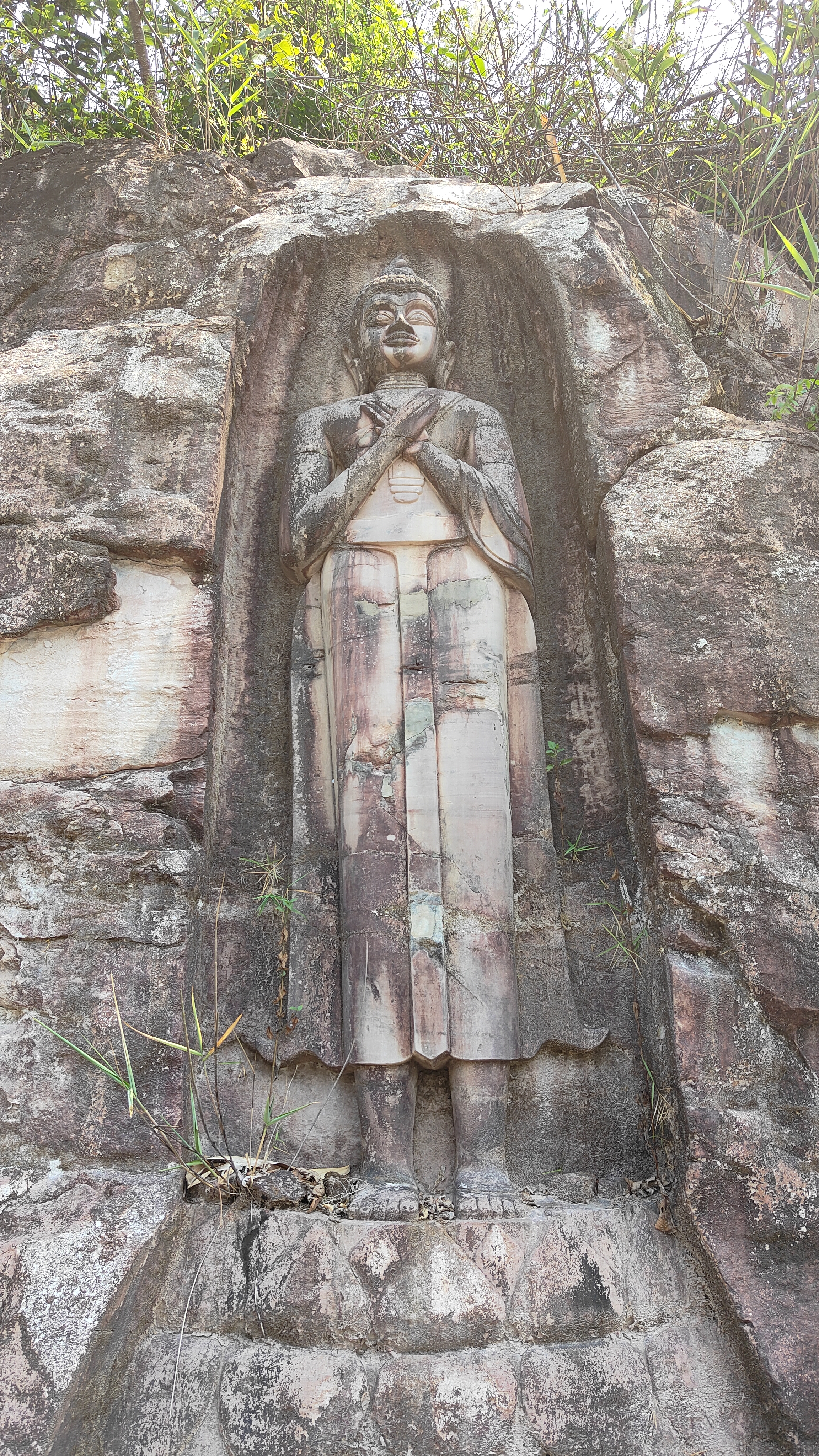 boucle de Thakekh - Sandstone Buddha Rock Sculptures