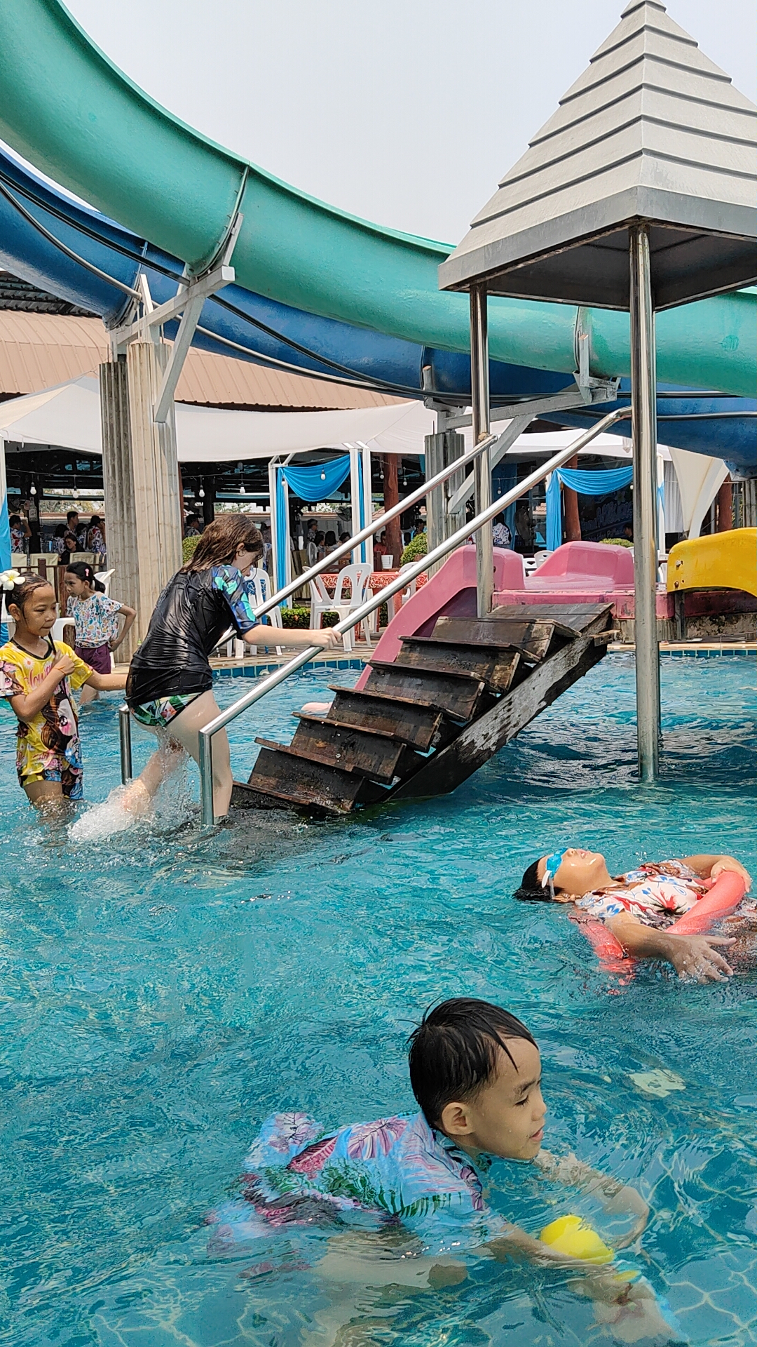 Piscine vientiane