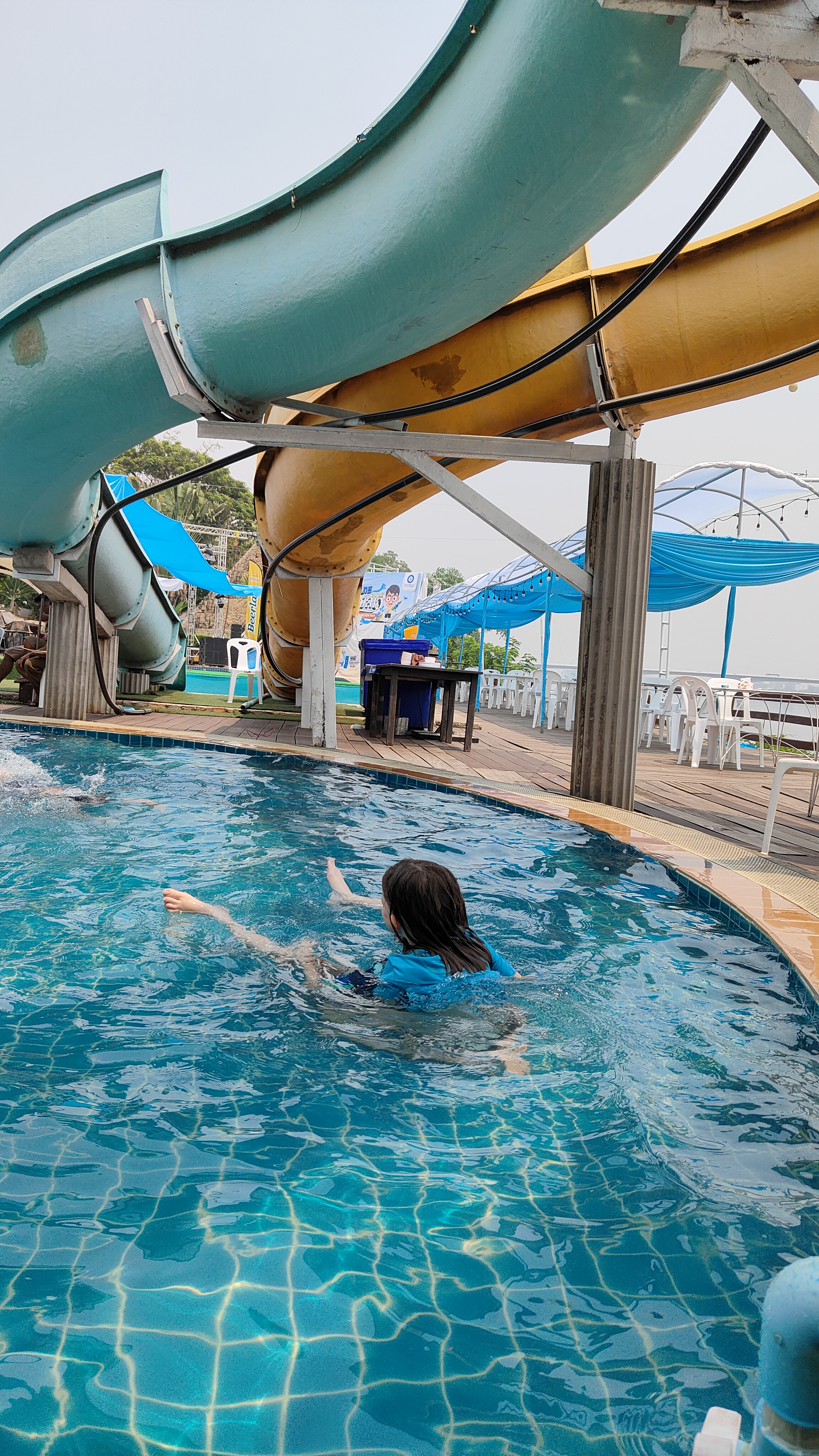 Piscine vientiane