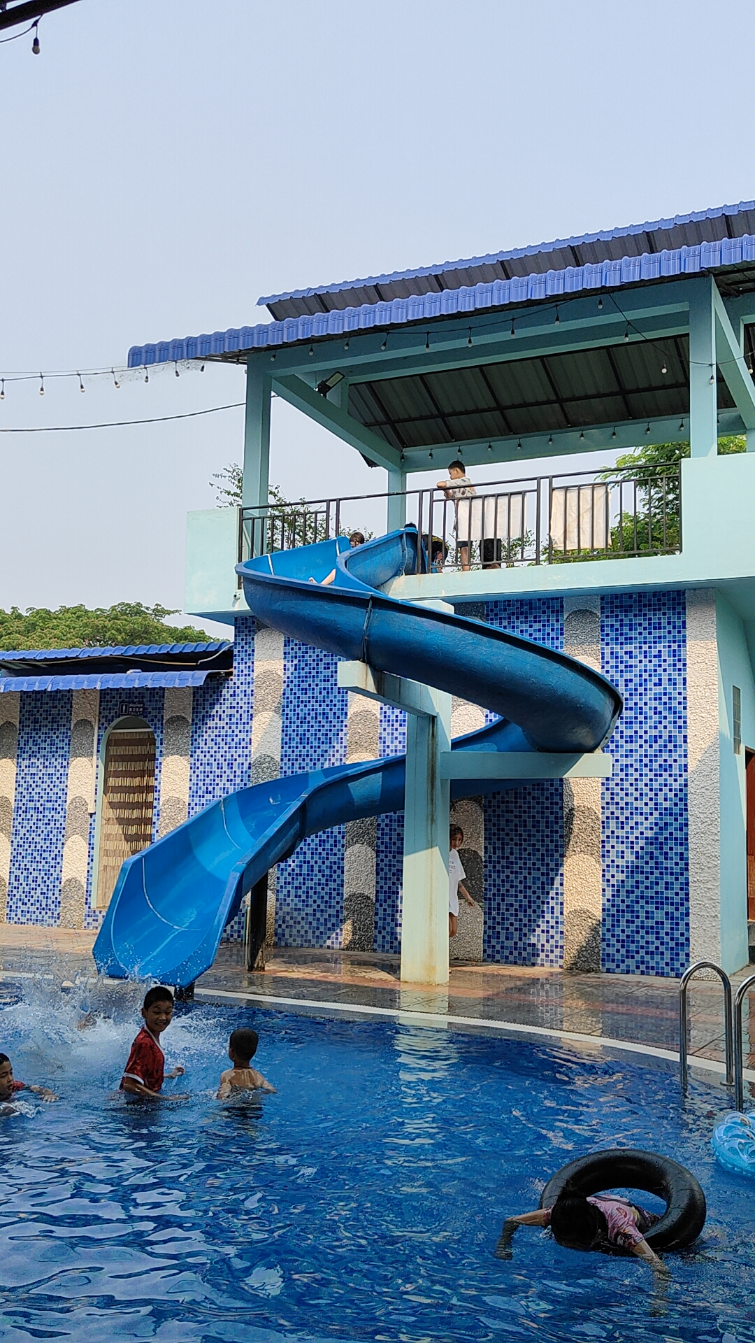 piscine vientiane