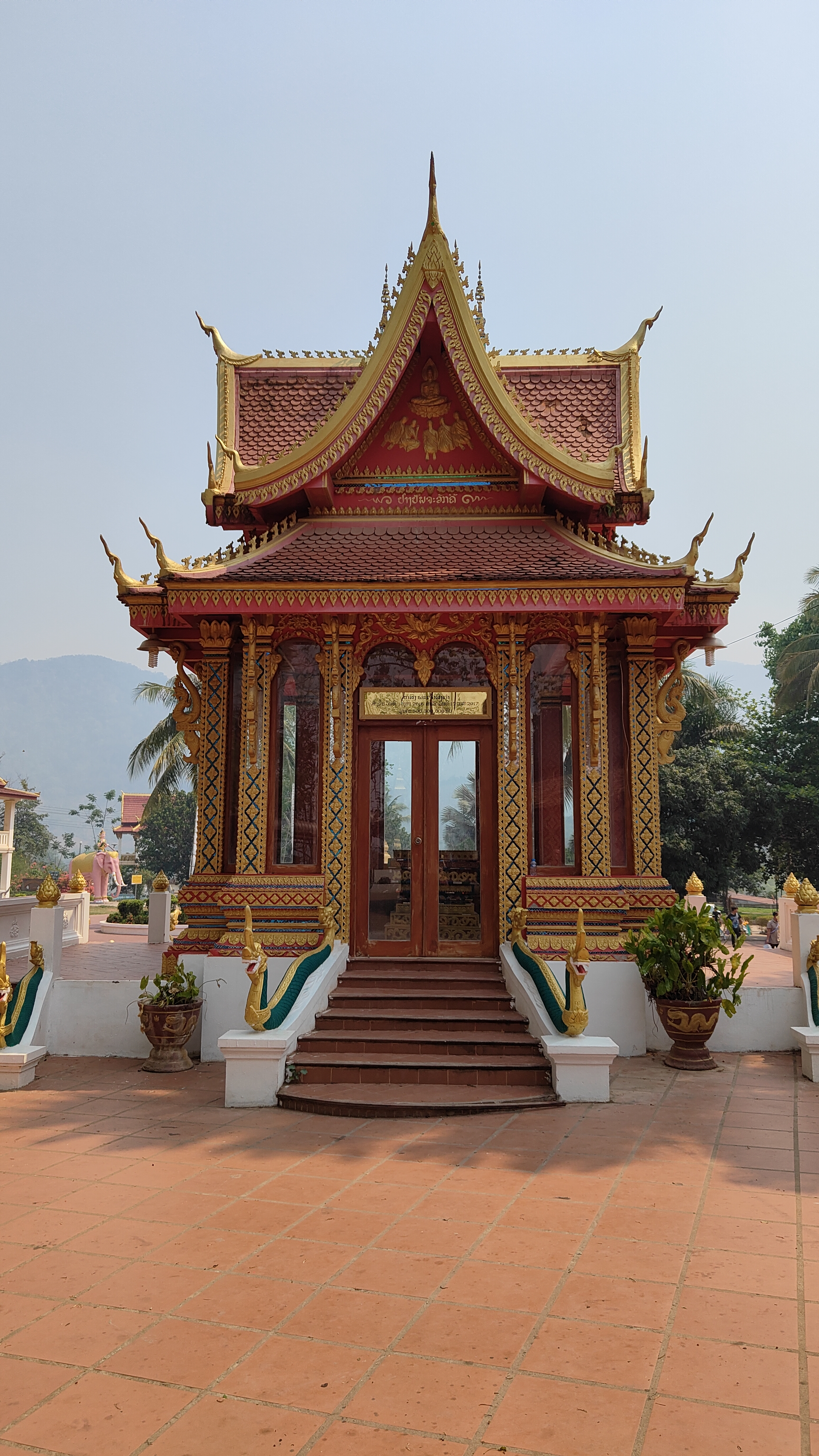 Phachao Singkham Temple