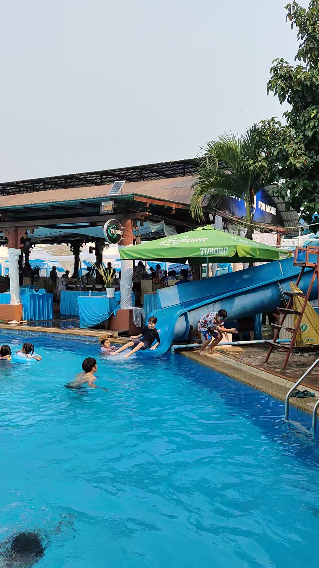 Piscine vientiane
