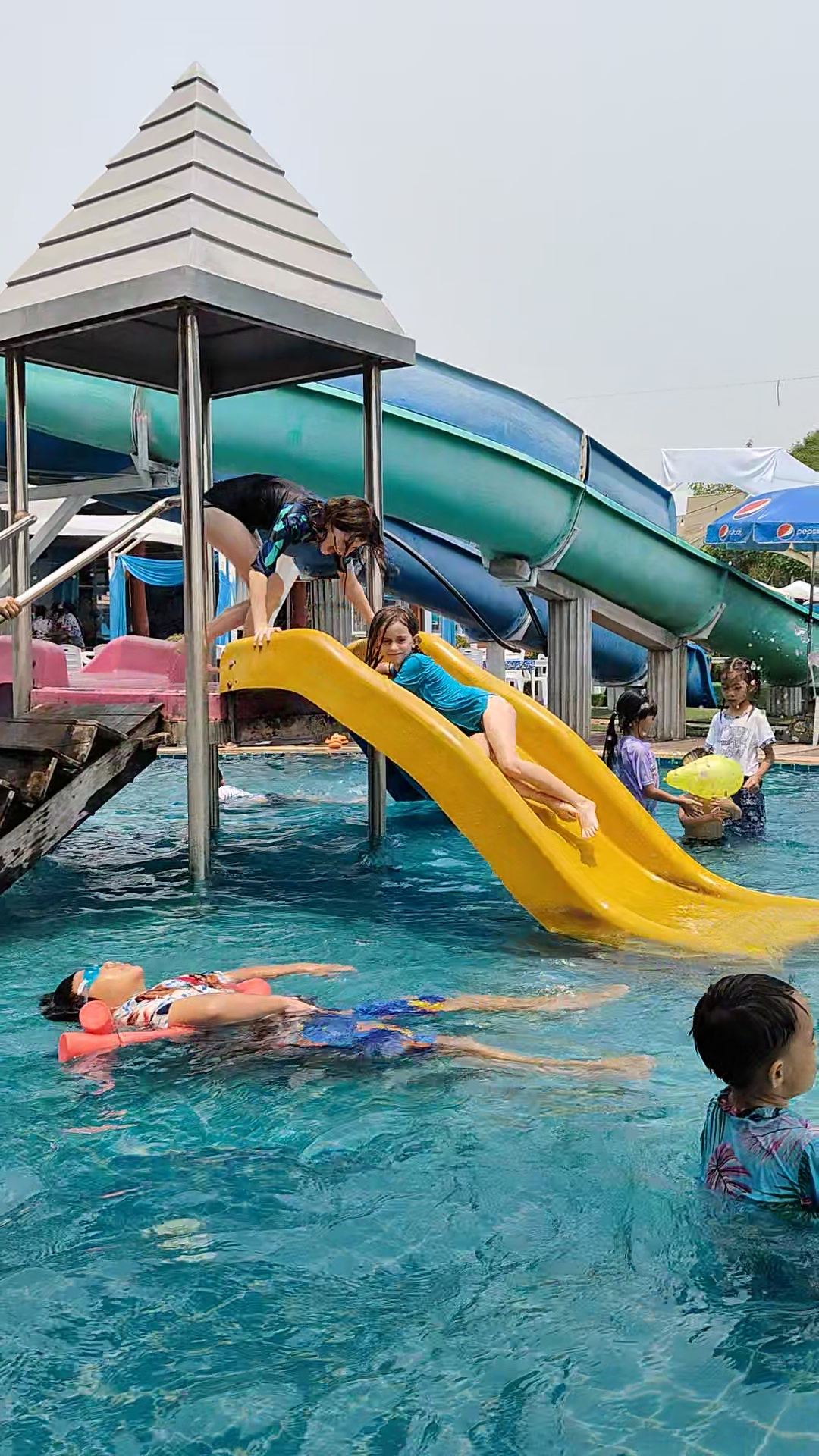 Piscine vientiane