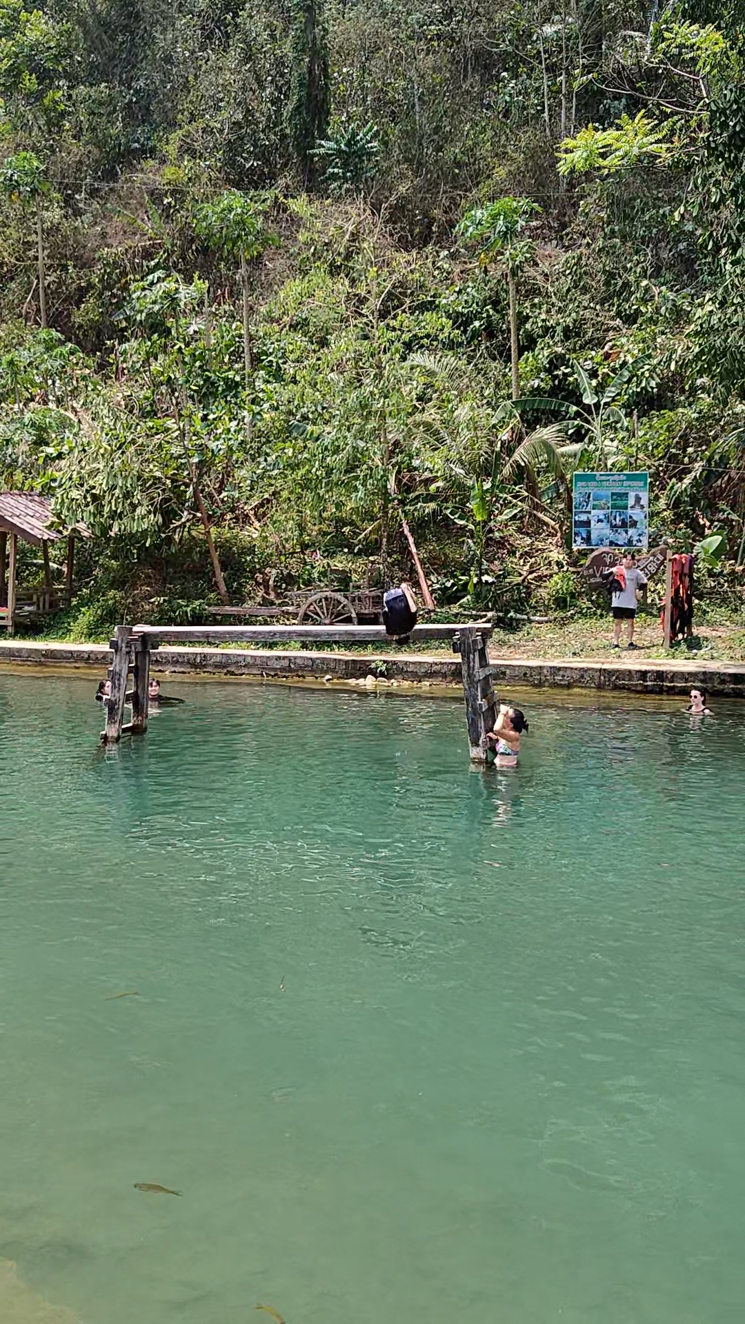 Vang Vieng - lagoon3