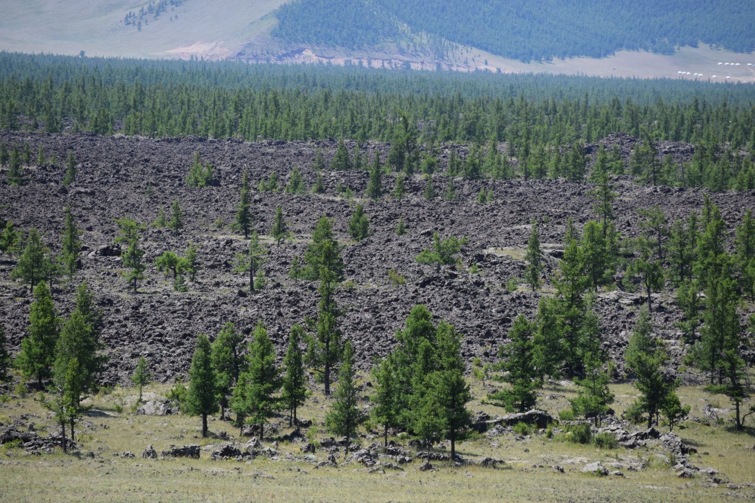volcan Khorgo - richesses naturelles