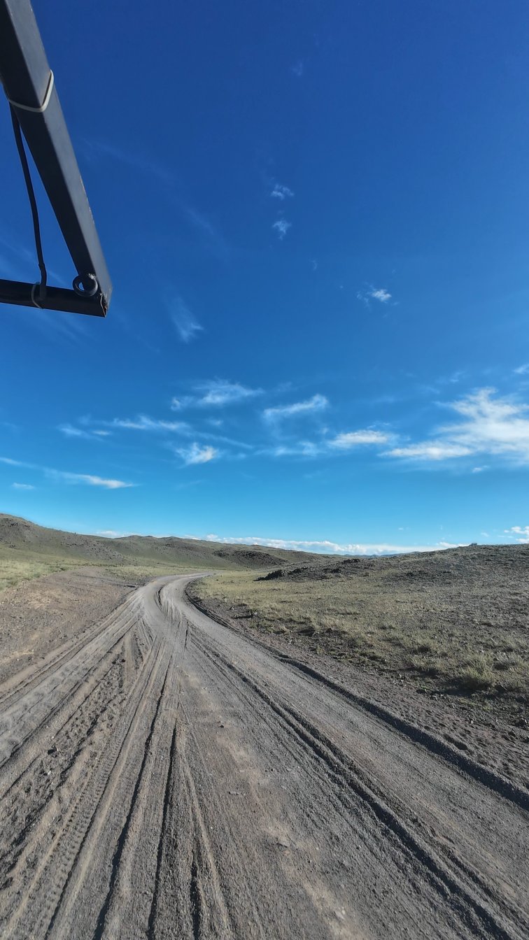 Piste steppes mongolie 