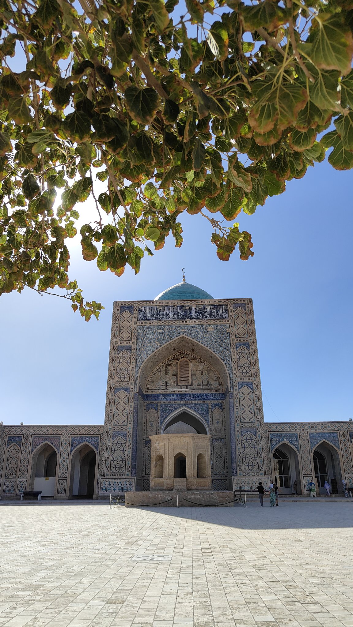 mosquée et minaret Kalon