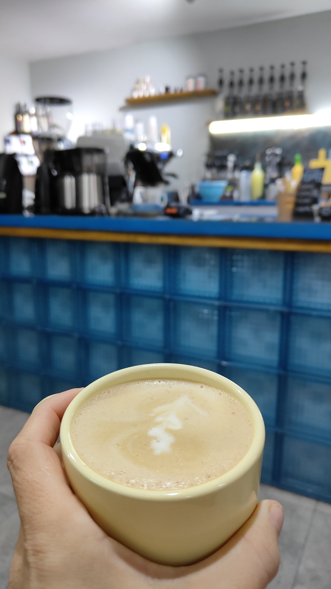 café