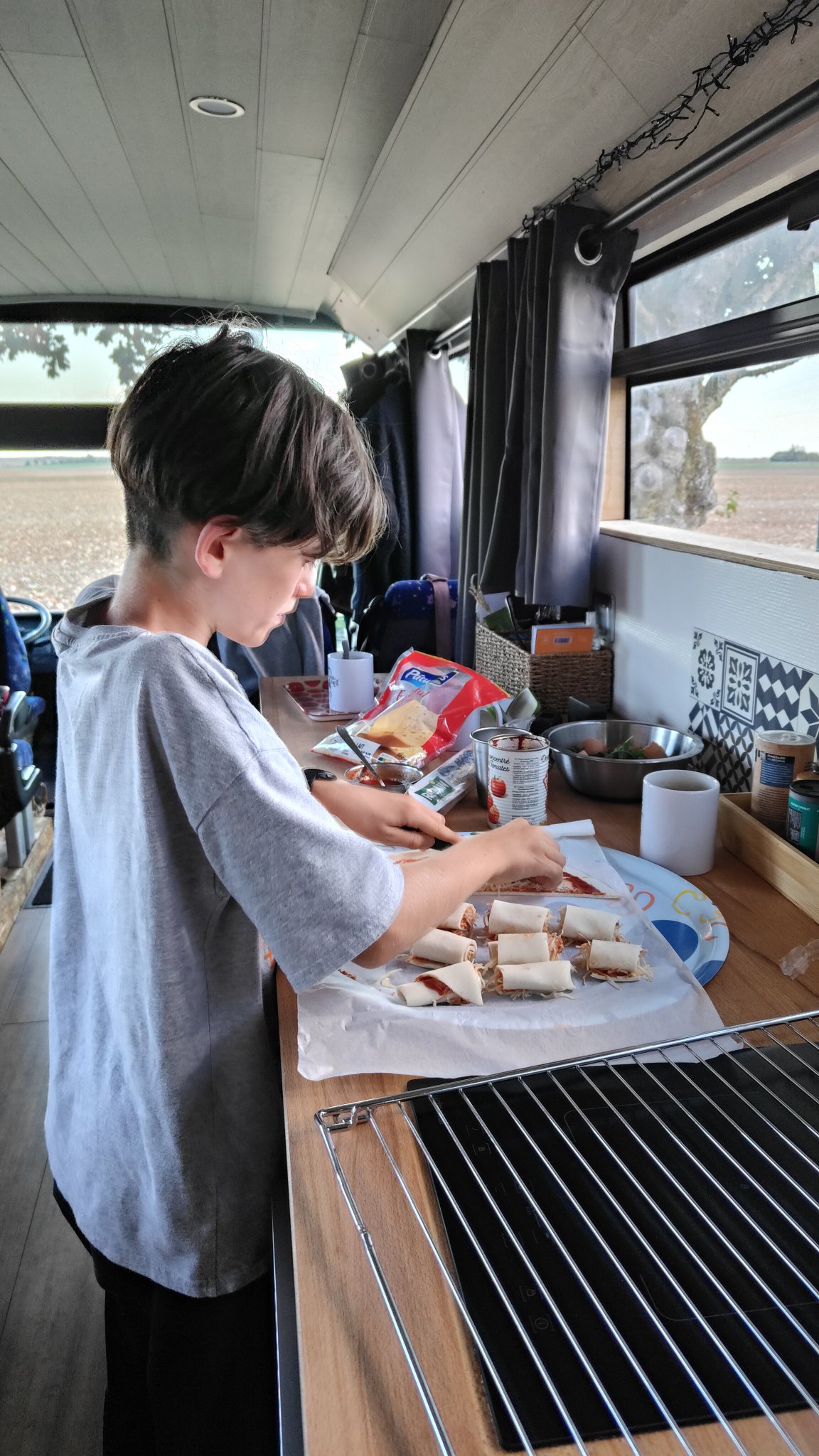 Enfant qui cuisine
