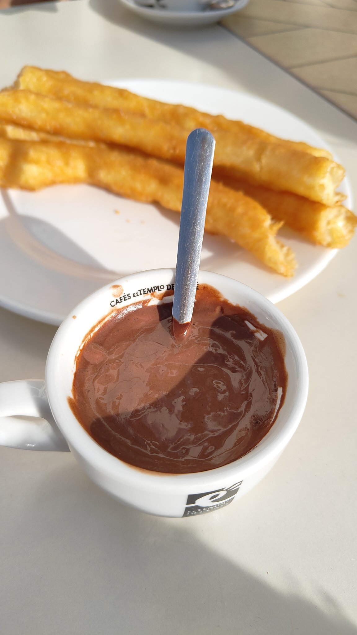 churros con chocolate